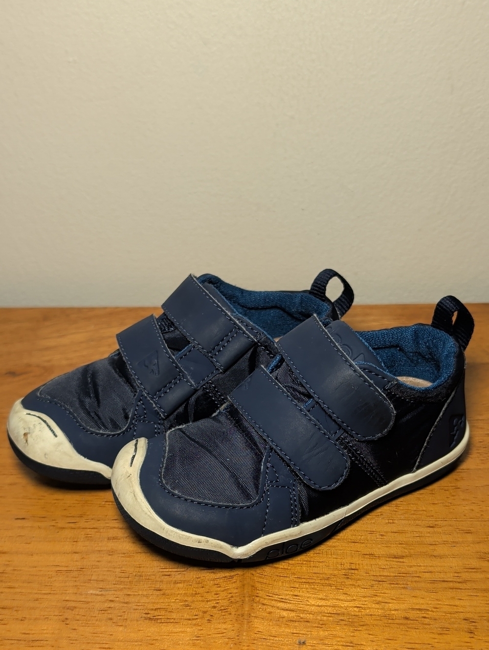 PLAE Lucien Essential Sneakers Navy Blue White Hook & Loop Toddler Boys Size 8